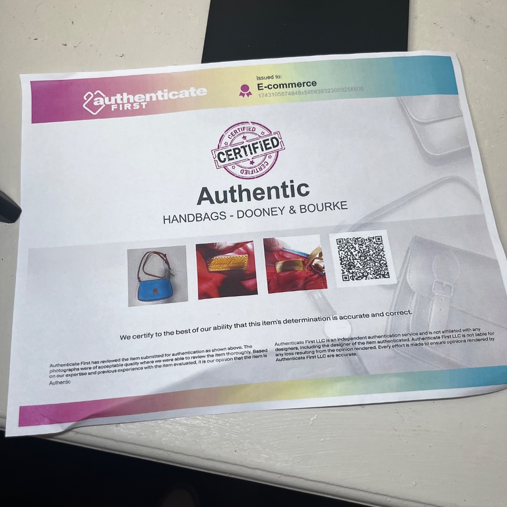 Dooney & Bourke Saffiano Lexi Crossbody Purse - COA included - Picture 11 of 11